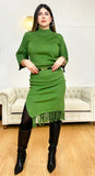 Conjunto Feminino Verde Camisola e Saia com Franjas – Elegante e Moderno para o Inverno